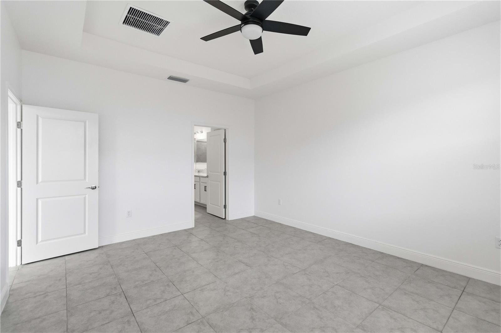 Image 18 of 27 For 4848 Shady Pines Drive