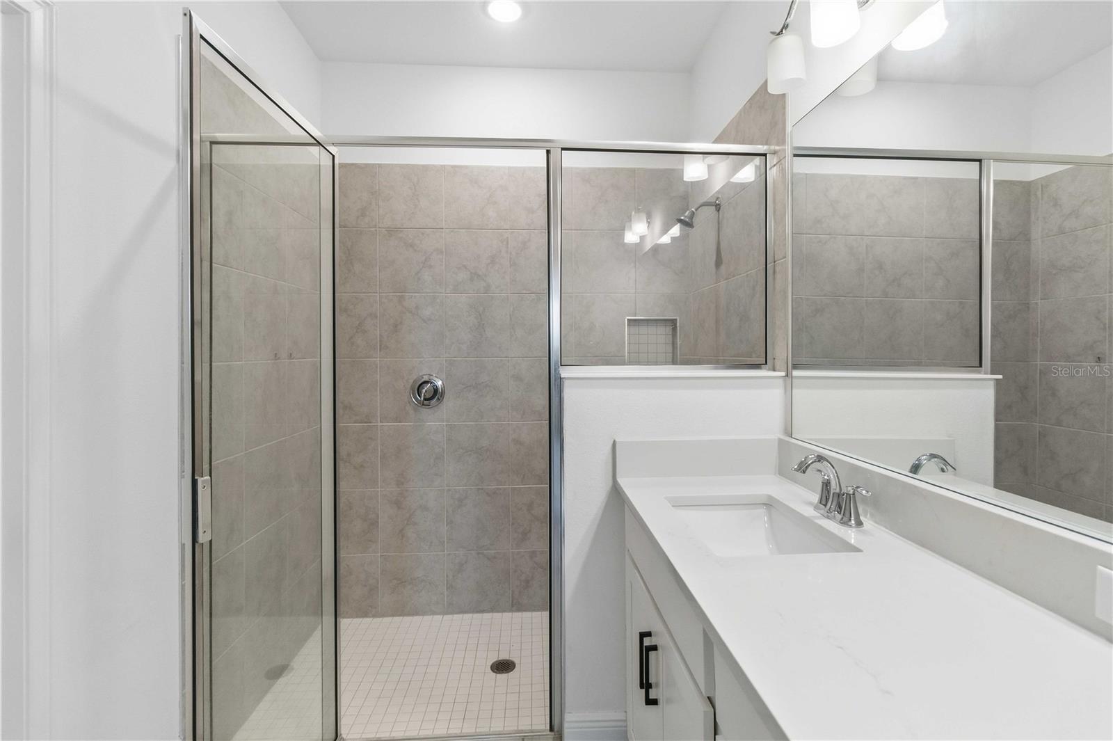 Image 21 of 27 For 4848 Shady Pines Drive