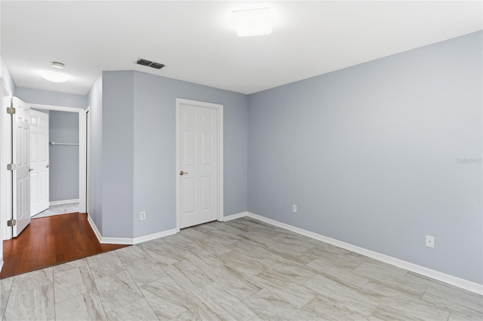 Image 13 of 37 For 3624 Westerham Drive