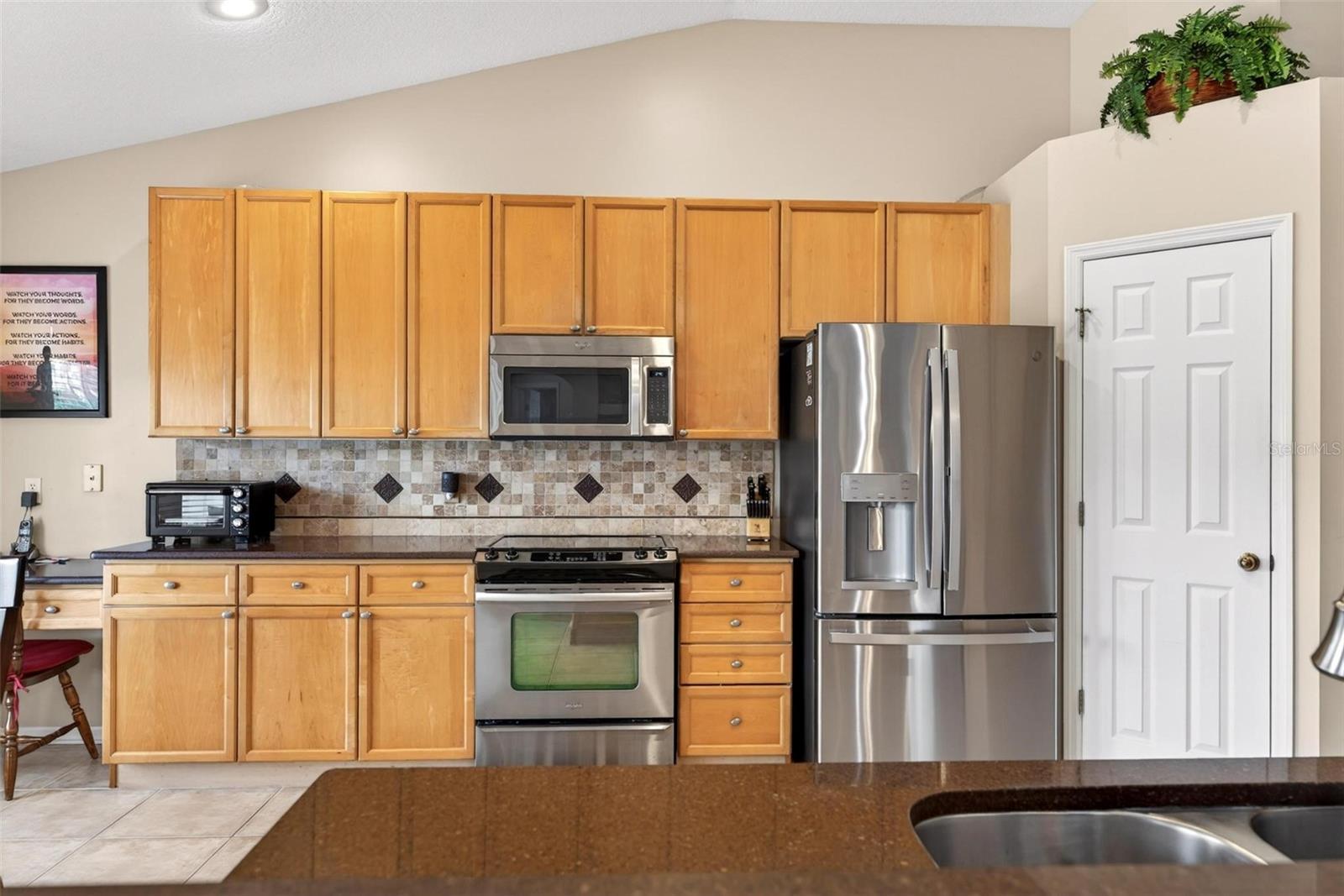 Image 17 of 83 For 2735 Cordgrass Street