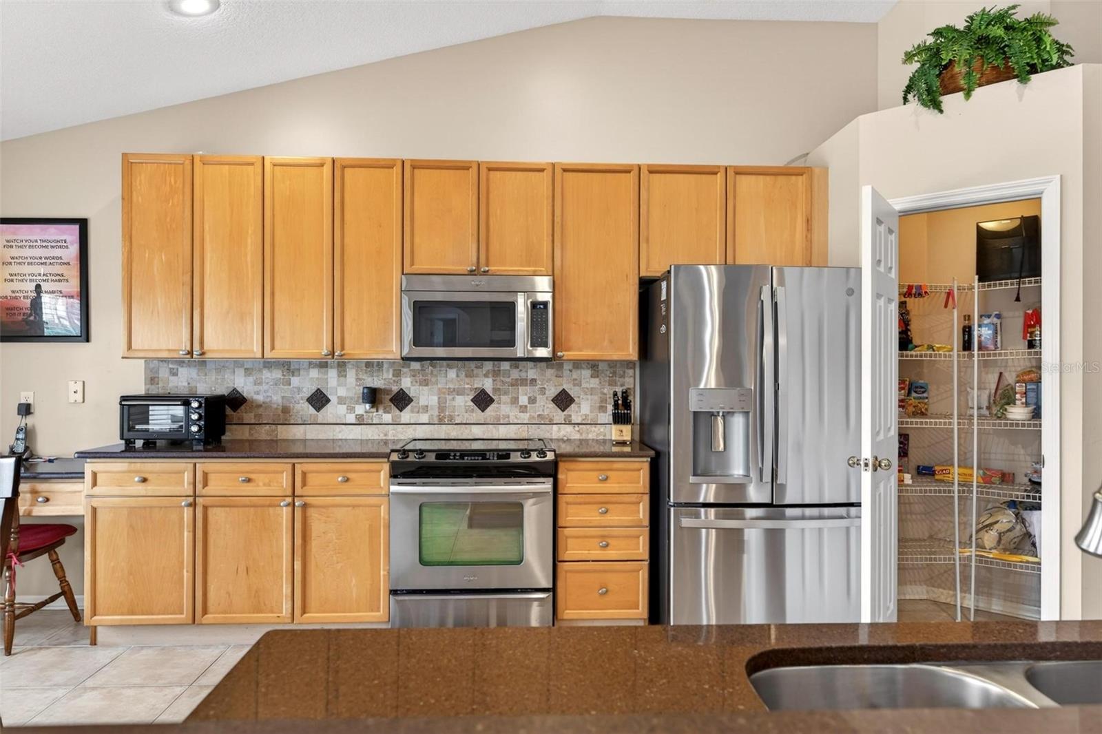 Image 18 of 83 For 2735 Cordgrass Street