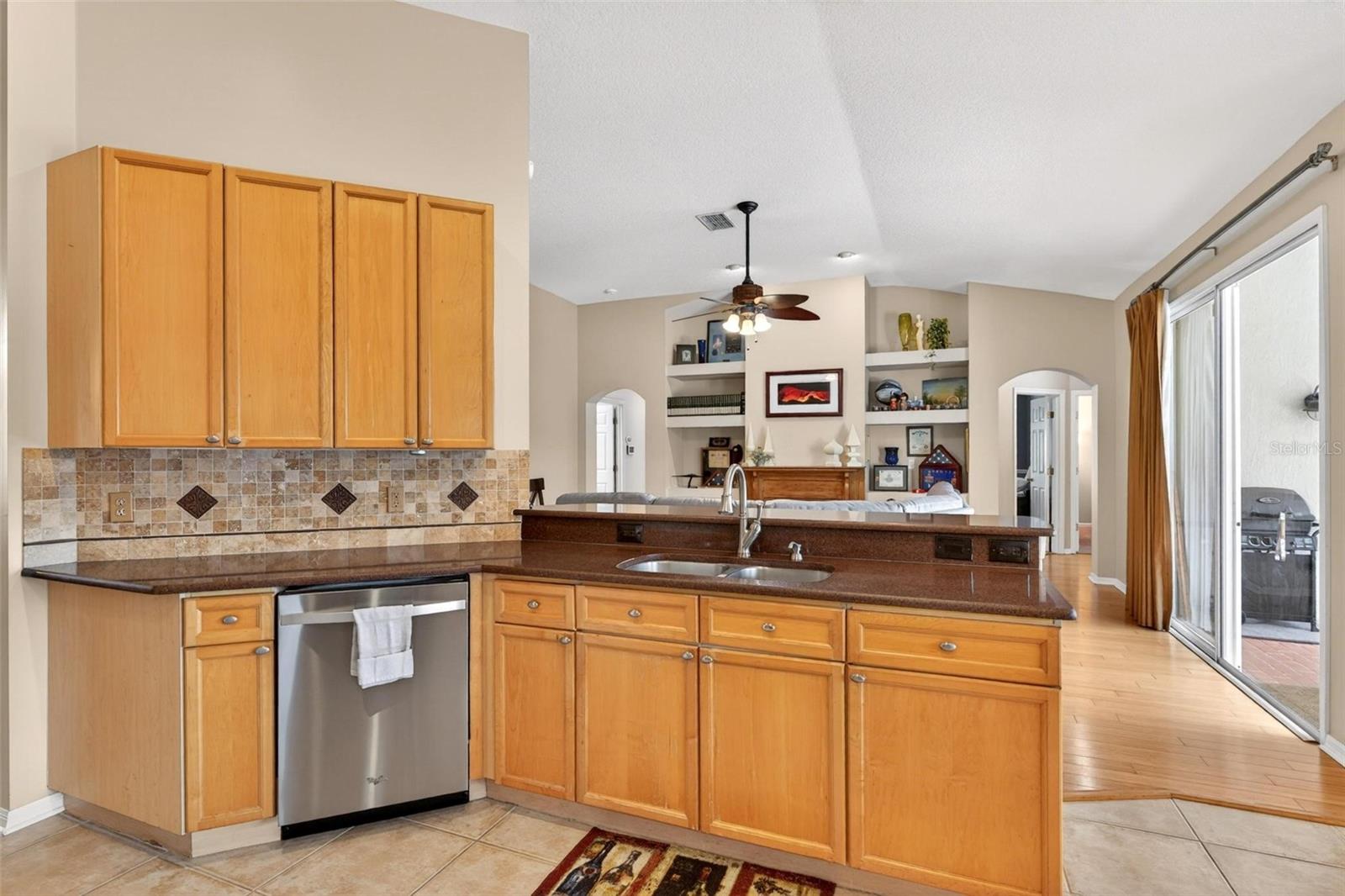 Image 22 of 83 For 2735 Cordgrass Street