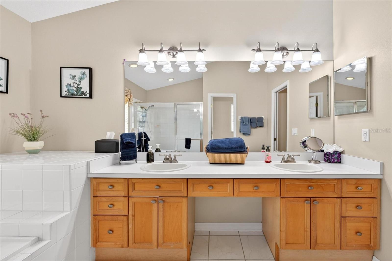 Image 43 of 83 For 2735 Cordgrass Street