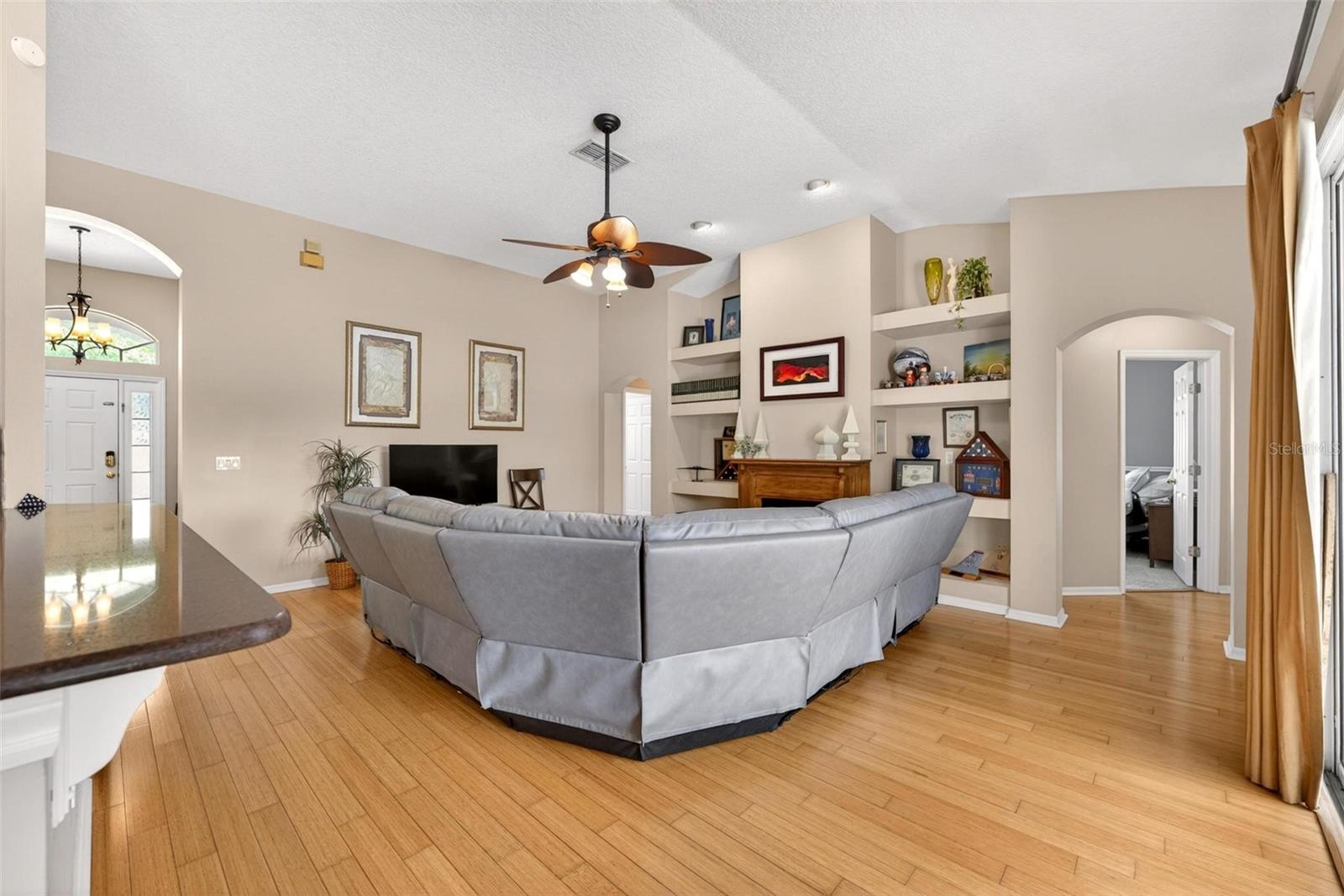 Image 51 of 83 For 2735 Cordgrass Street