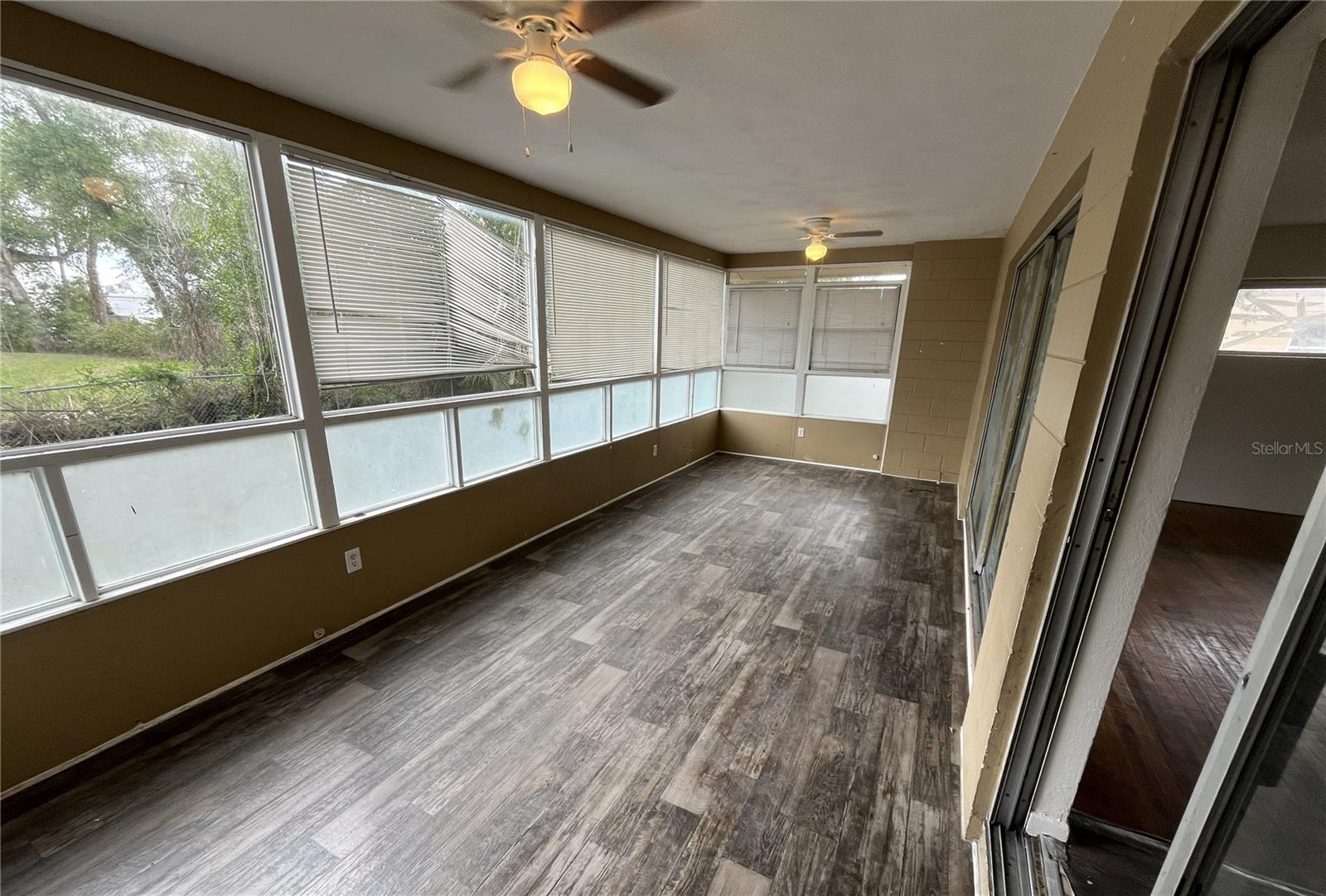 Image 15 of 33 For 509 East Street