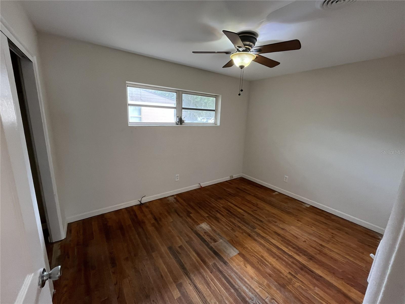 Image 20 of 33 For 509 East Street