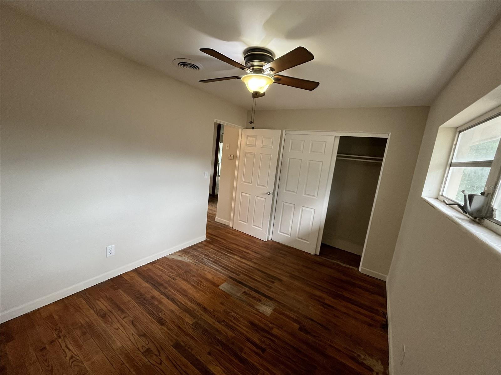 Image 21 of 33 For 509 East Street