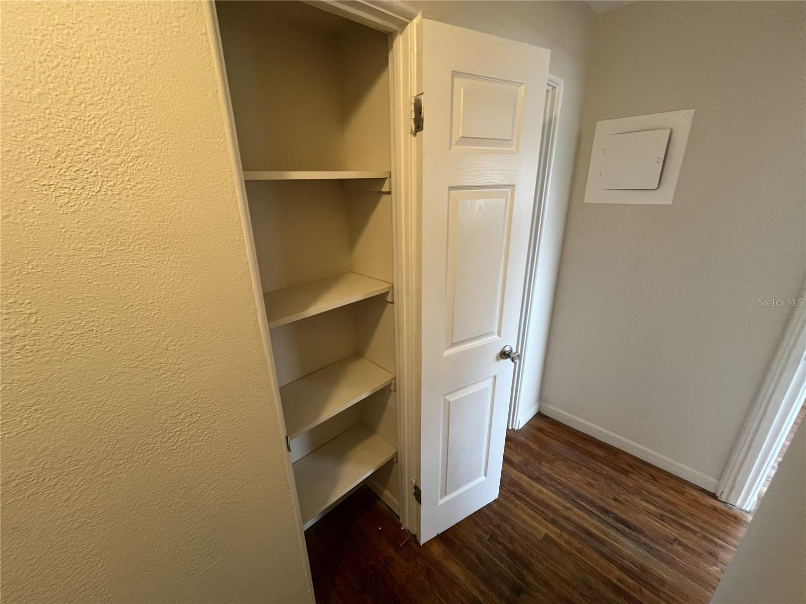 Image 24 of 33 For 509 East Street