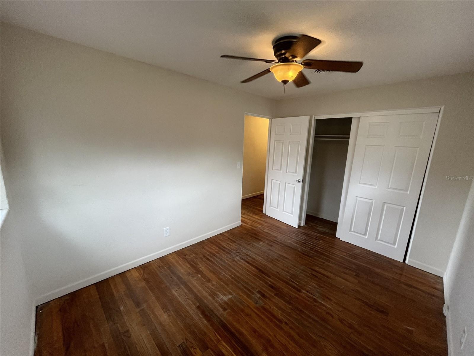 Image 26 of 33 For 509 East Street