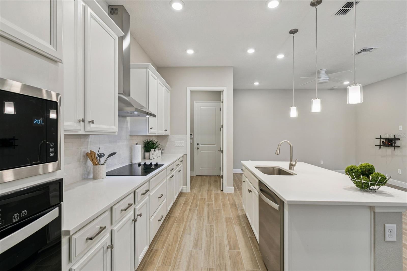 Image 13 of 51 For 6491 Cyrils Drive