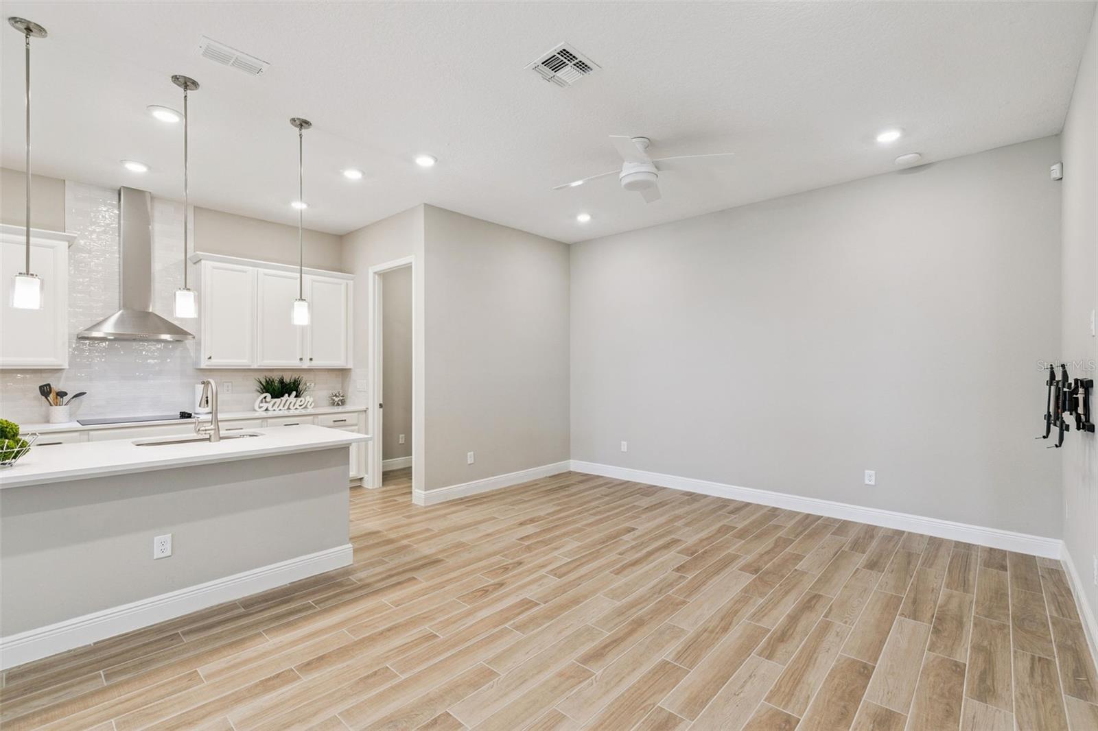Image 16 of 51 For 6491 Cyrils Drive