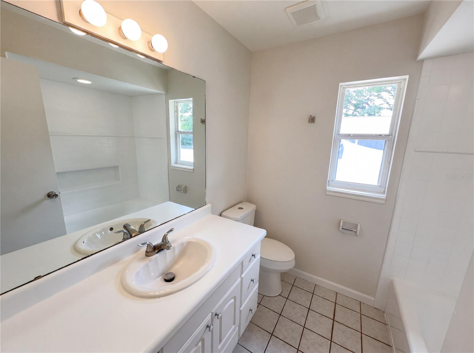 Image 17 of 24 For 1171 Saddlehorn Circle