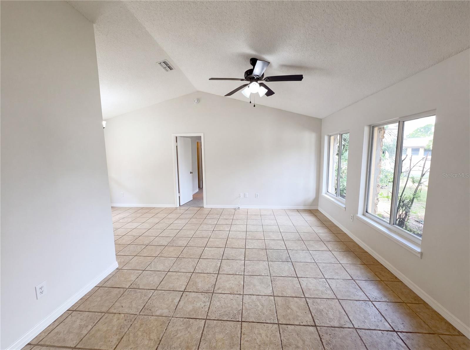 Image 9 of 24 For 1171 Saddlehorn Circle