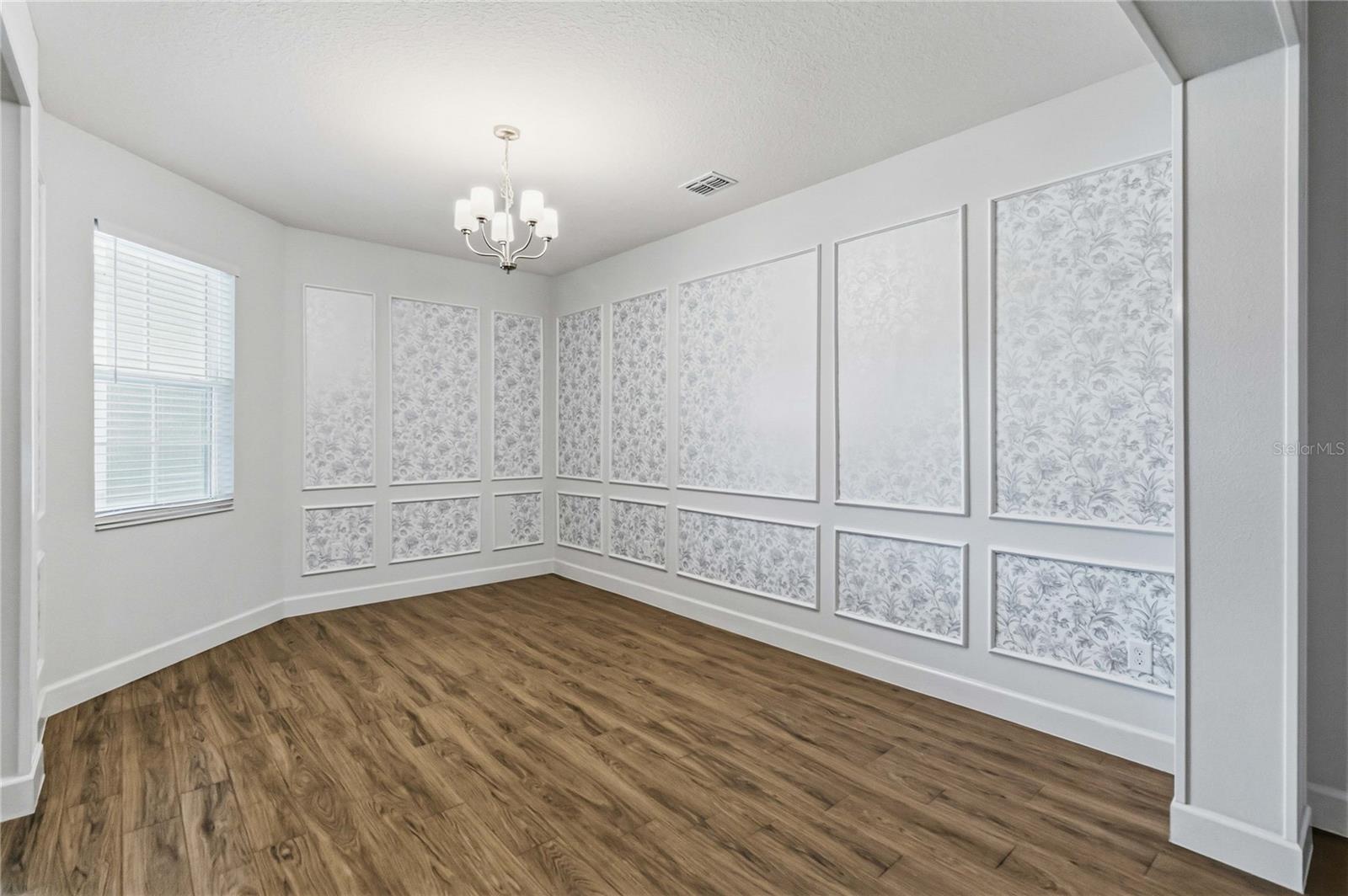 Image 14 of 45 For 2510 Cedar Shake Court