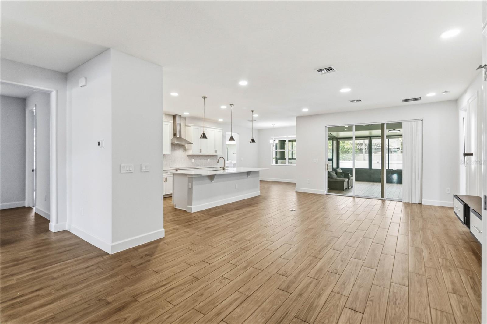 Image 5 of 45 For 2510 Cedar Shake Court