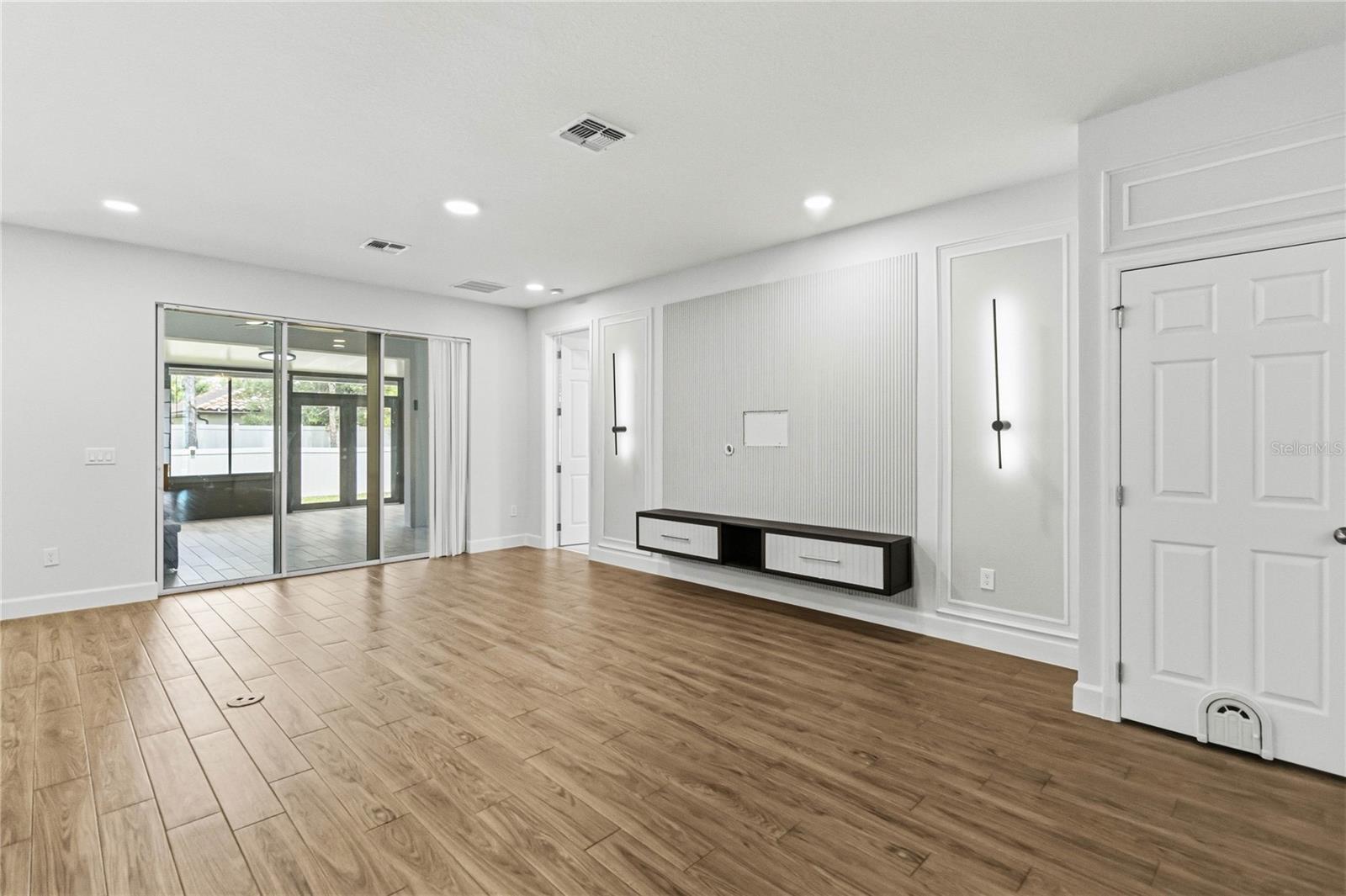 Image 6 of 45 For 2510 Cedar Shake Court