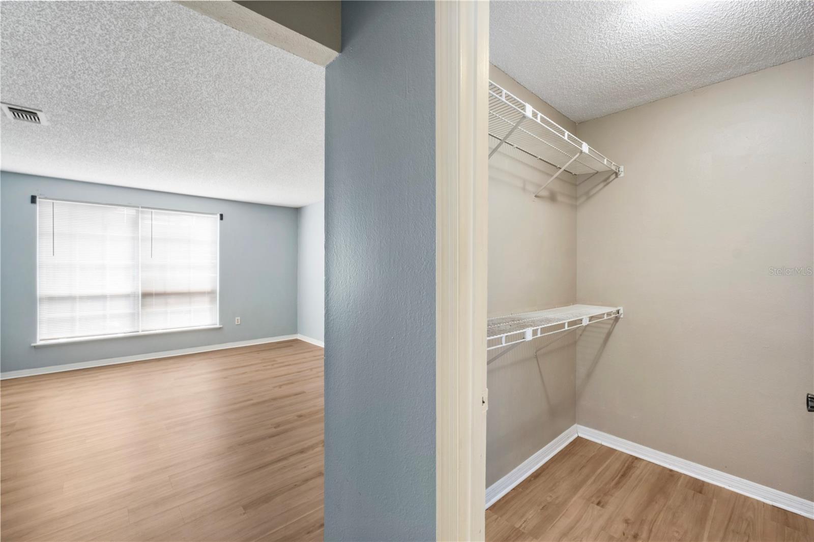 Image 13 of 15 For 4160 Versailles Drive 4160d