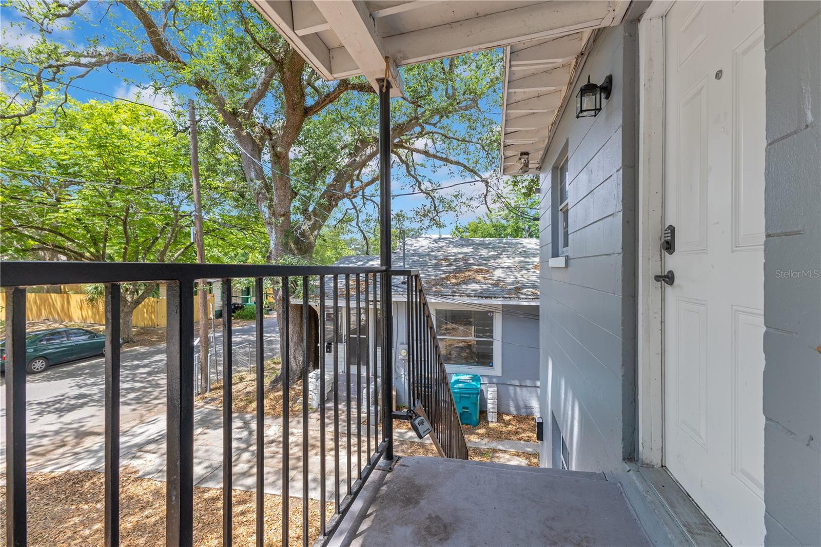 Image 12 of 32 For 1025 Colyer Street A-b