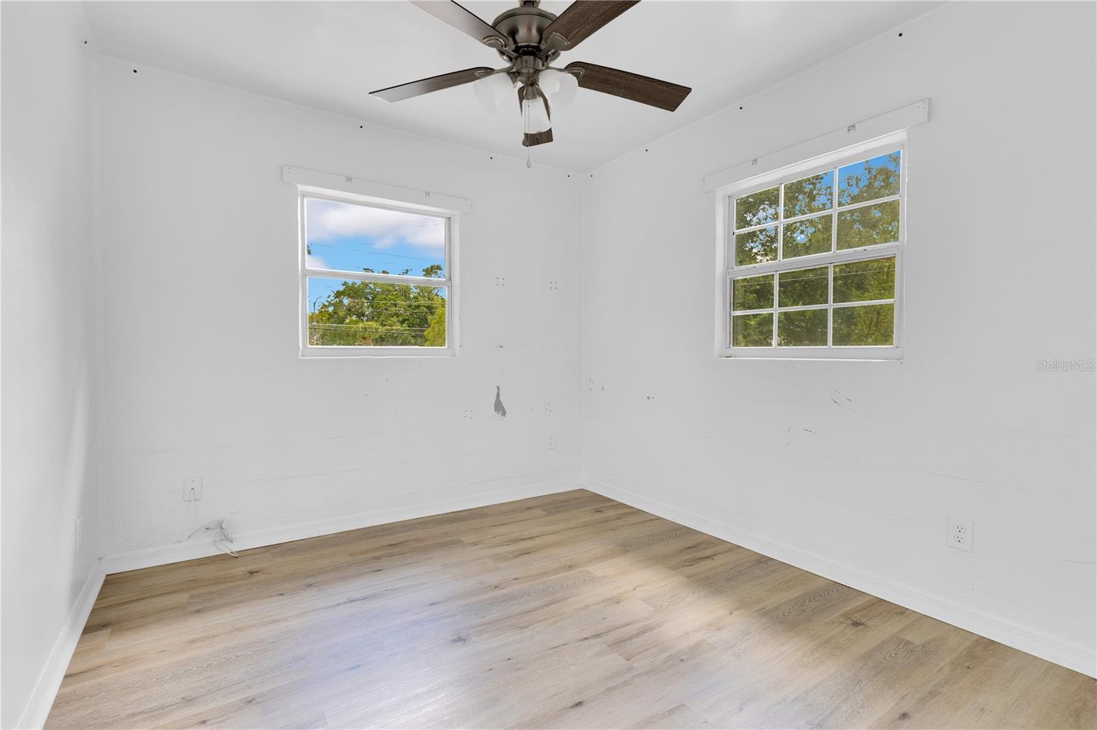 Image 20 of 32 For 1025 Colyer Street A-b