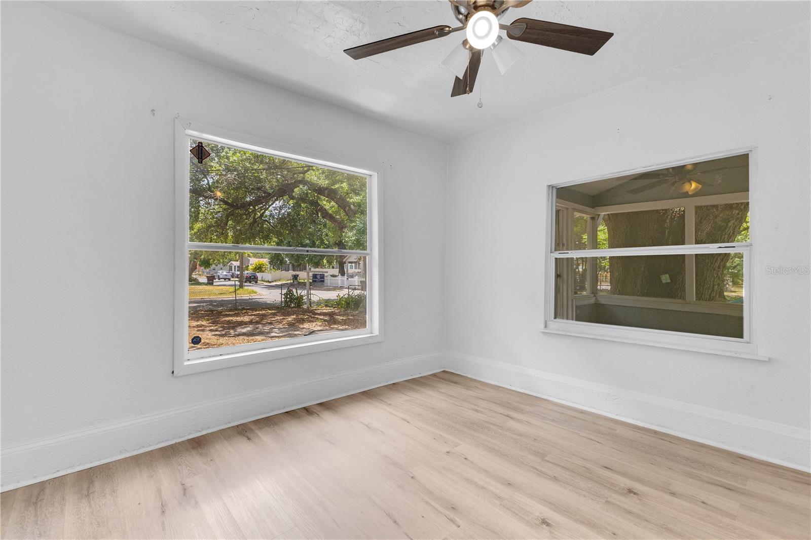 Image 21 of 32 For 1025 Colyer Street A-b