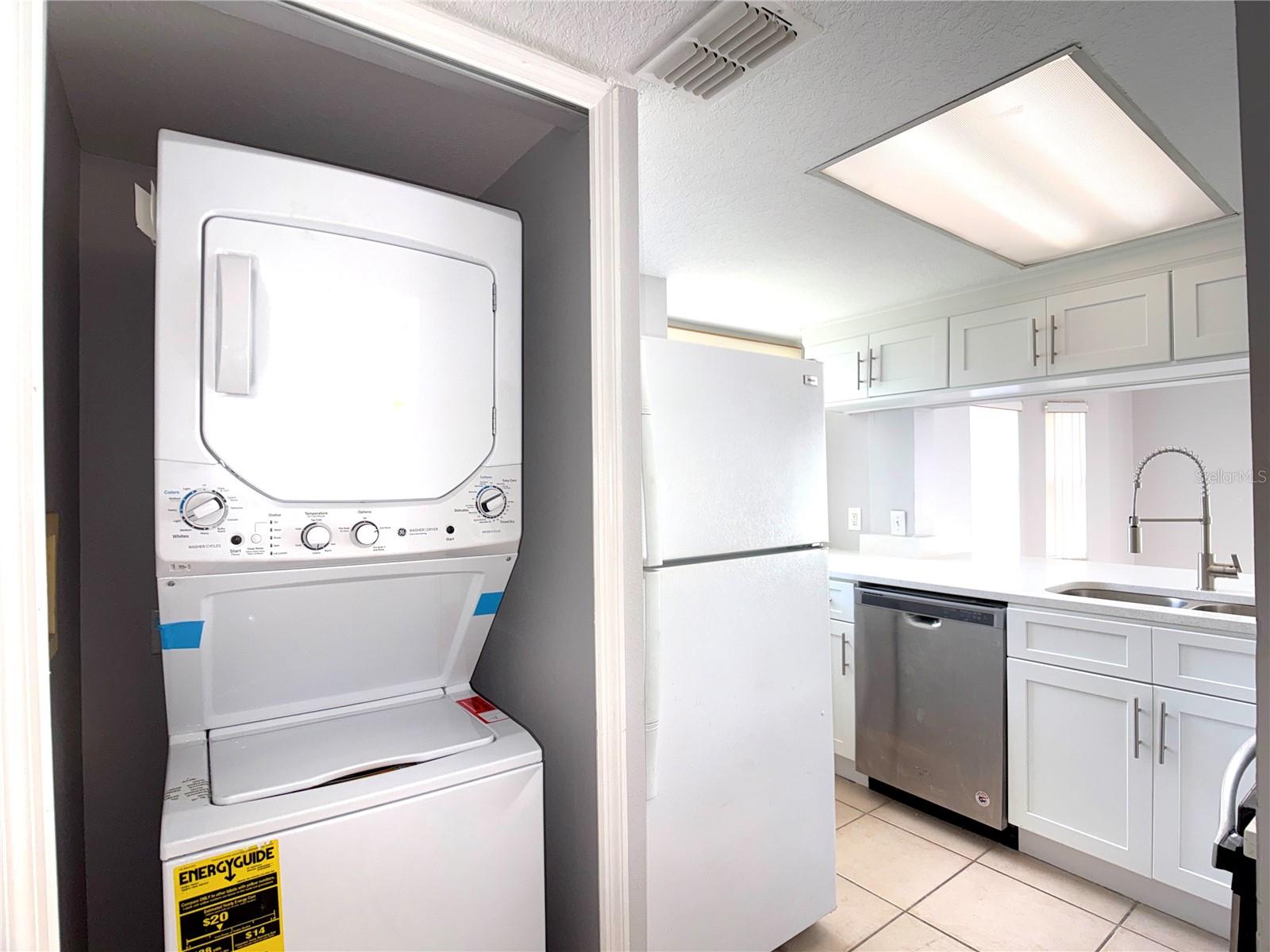 Image 5 of 23 For 306a Mango Drive