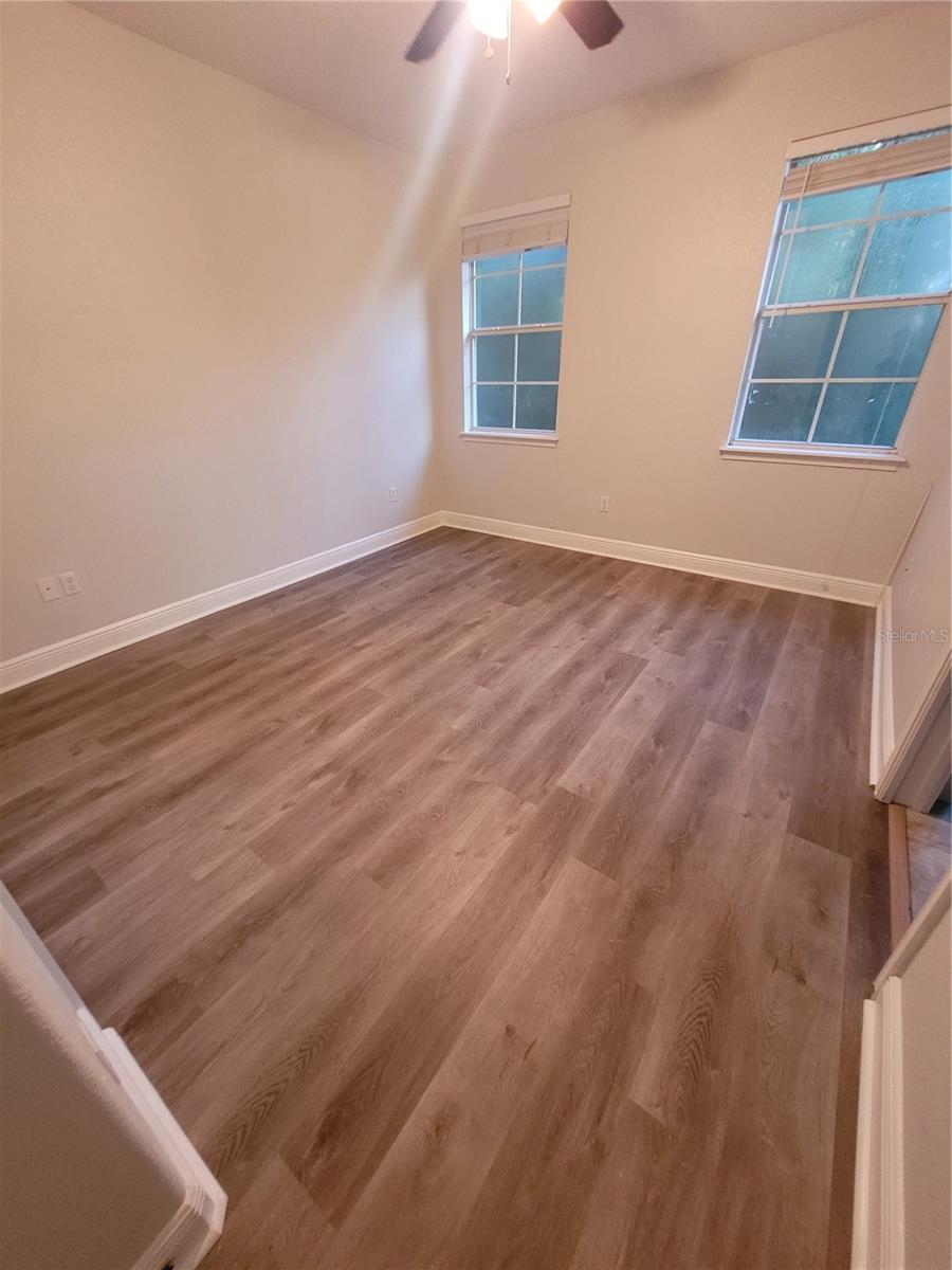 Image 11 of 30 For 1455 Catherine Street