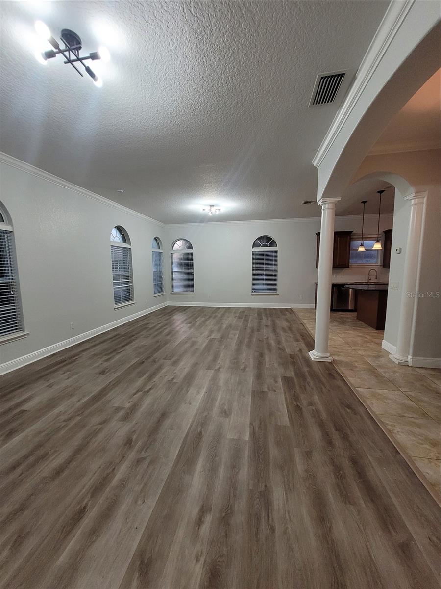 Image 18 of 30 For 1455 Catherine Street