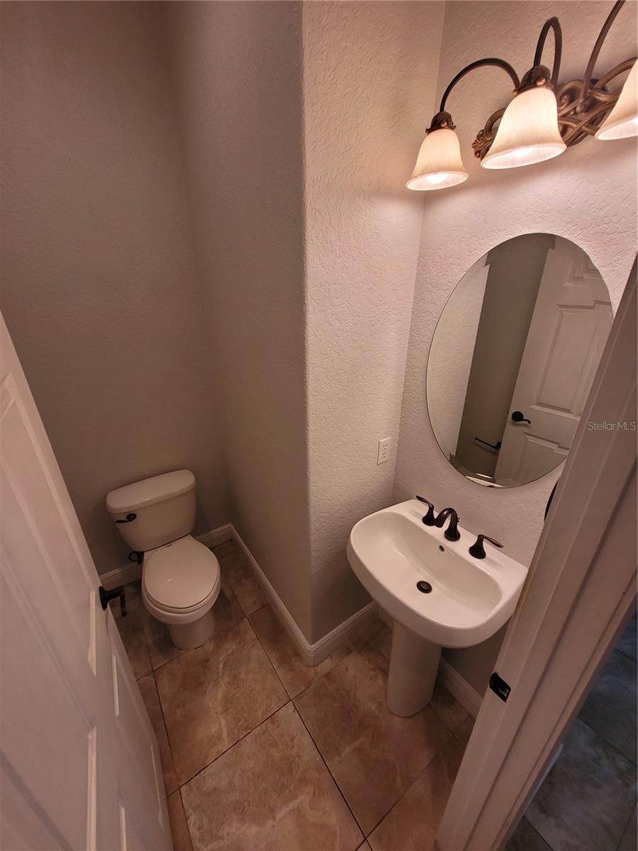 Image 27 of 30 For 1455 Catherine Street