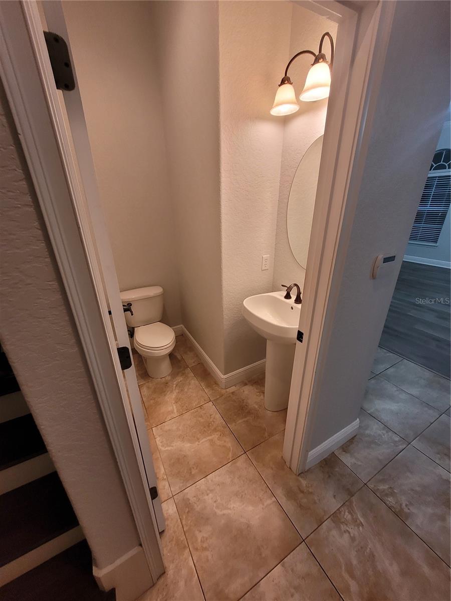 Image 28 of 30 For 1455 Catherine Street