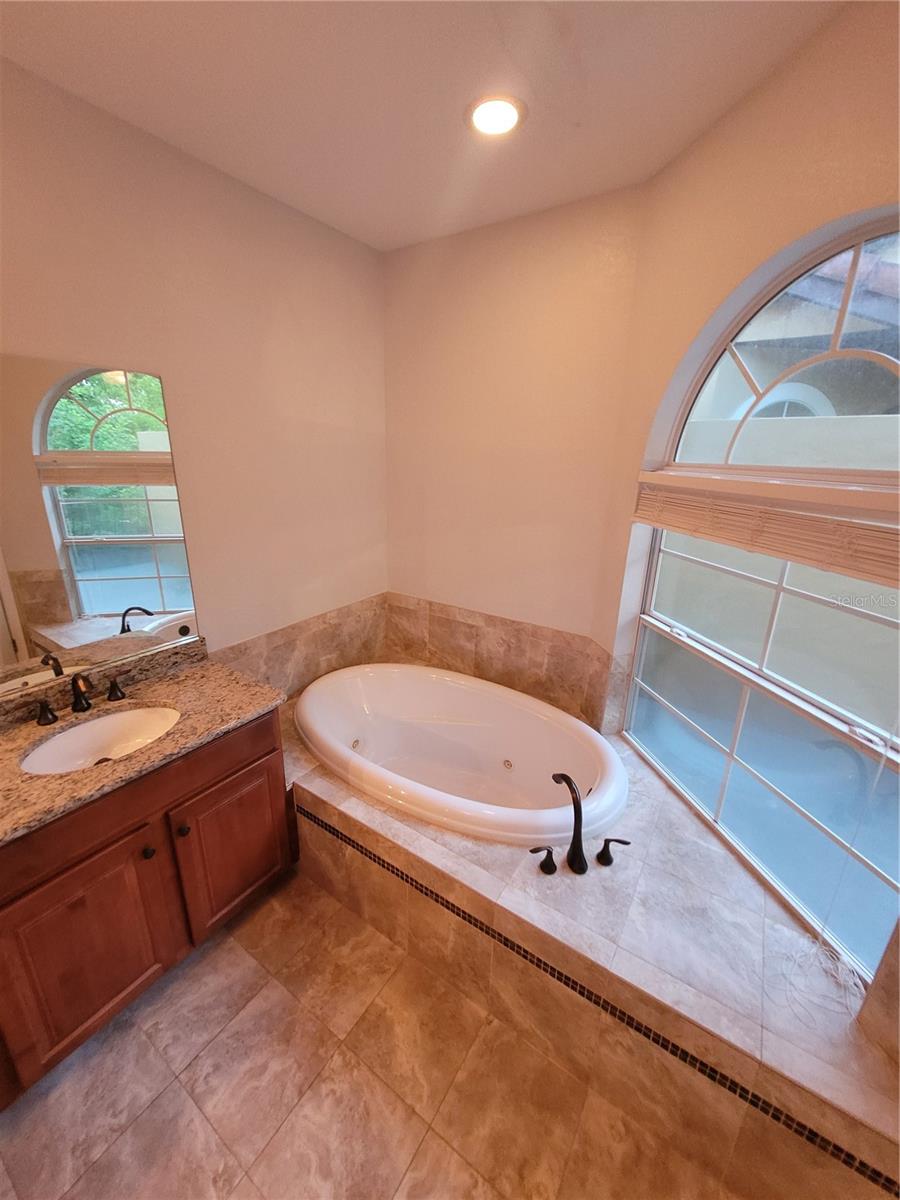 Image 8 of 30 For 1455 Catherine Street