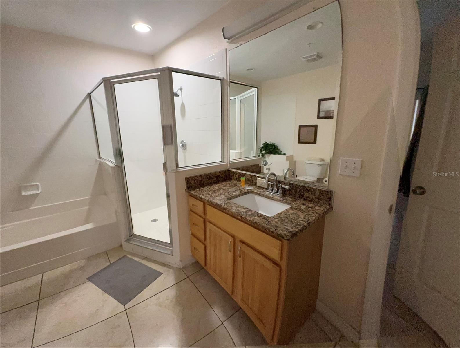 Image 10 of 17 For 3050 Pirates Retreat Court 103