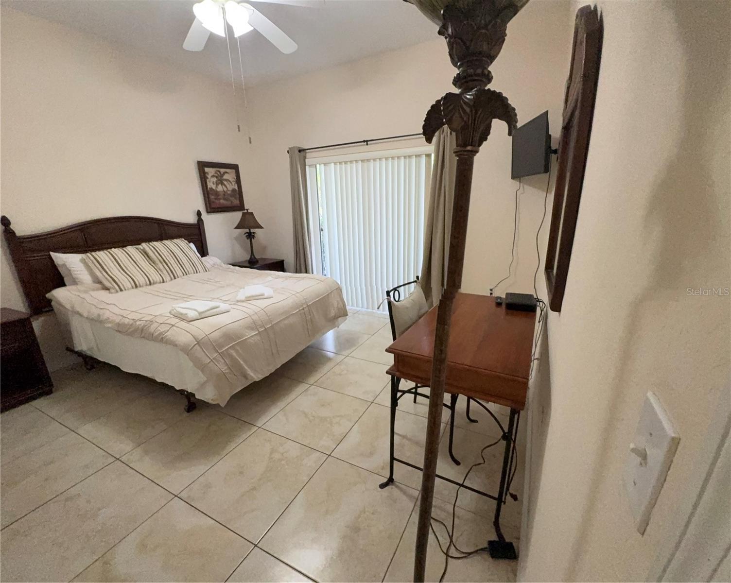 Image 14 of 17 For 3050 Pirates Retreat Court 103