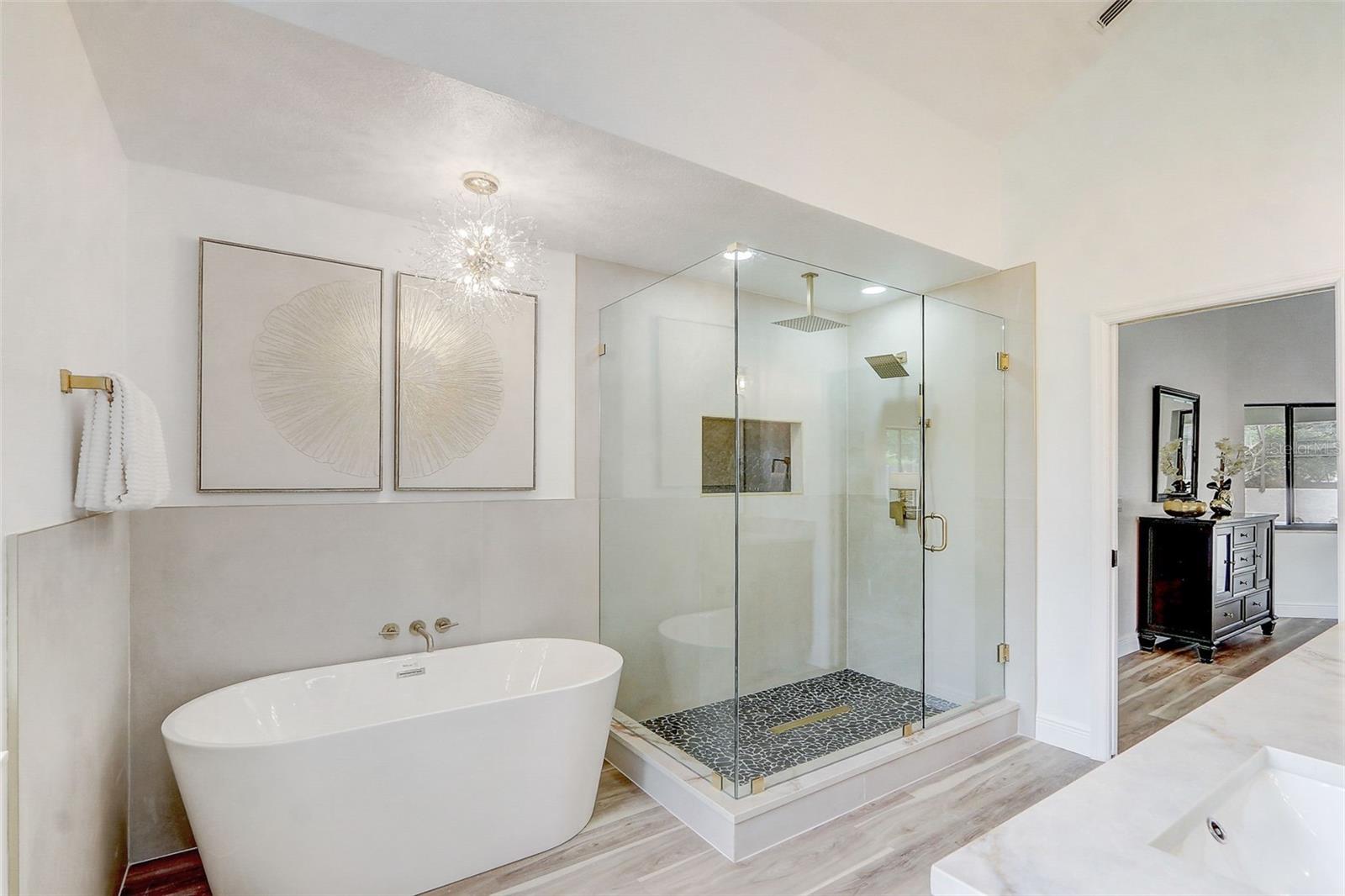 Image 38 of 59 For 3943 Haynes Circle