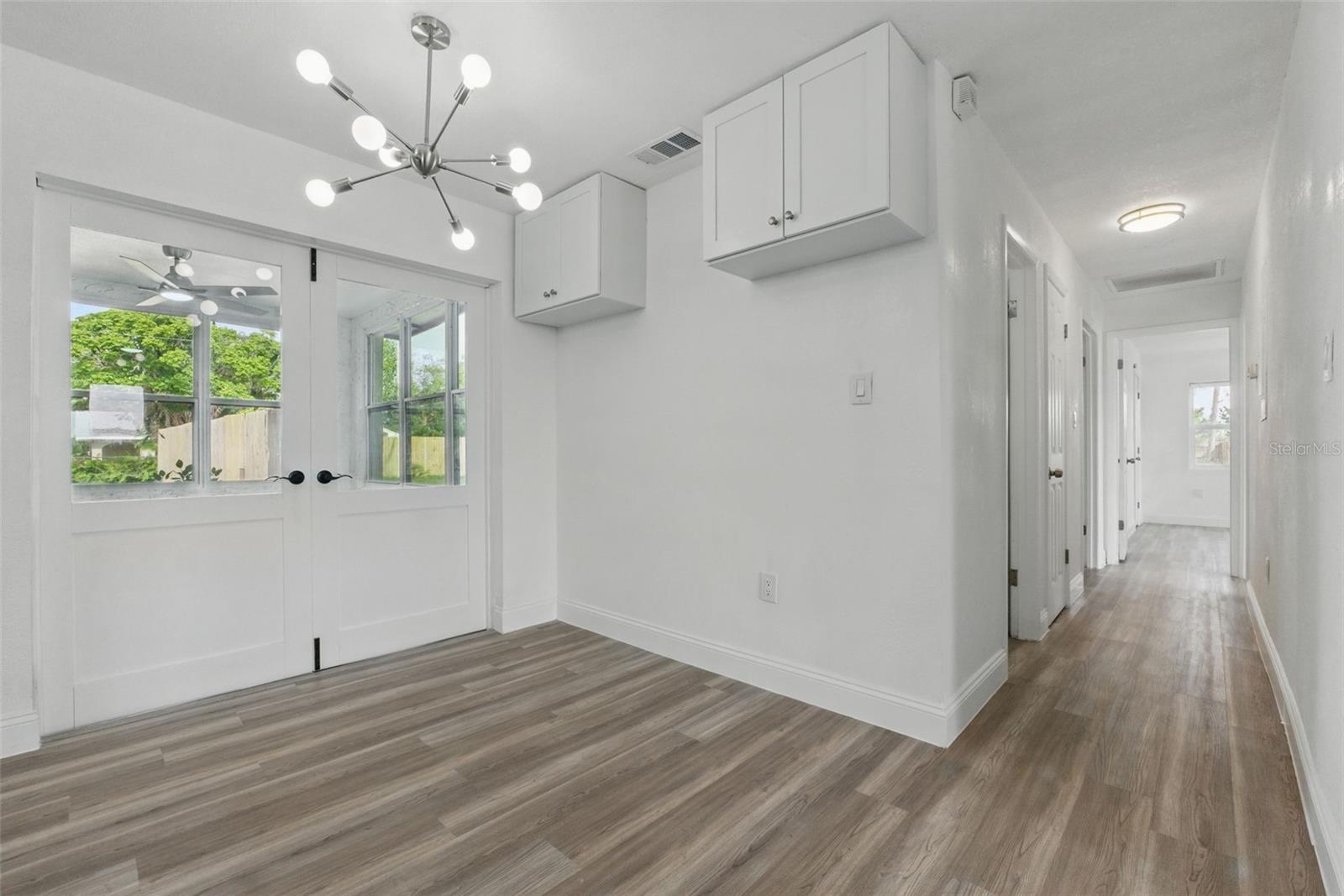 Image 19 of 57 For 8812 Oakwood Drive