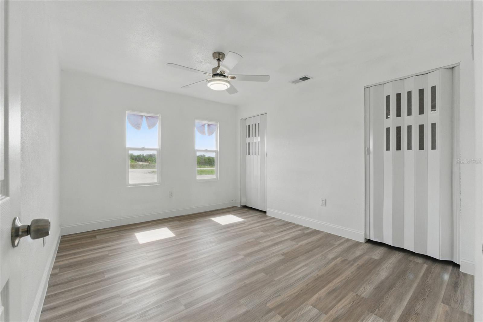 Image 27 of 57 For 8812 Oakwood Drive