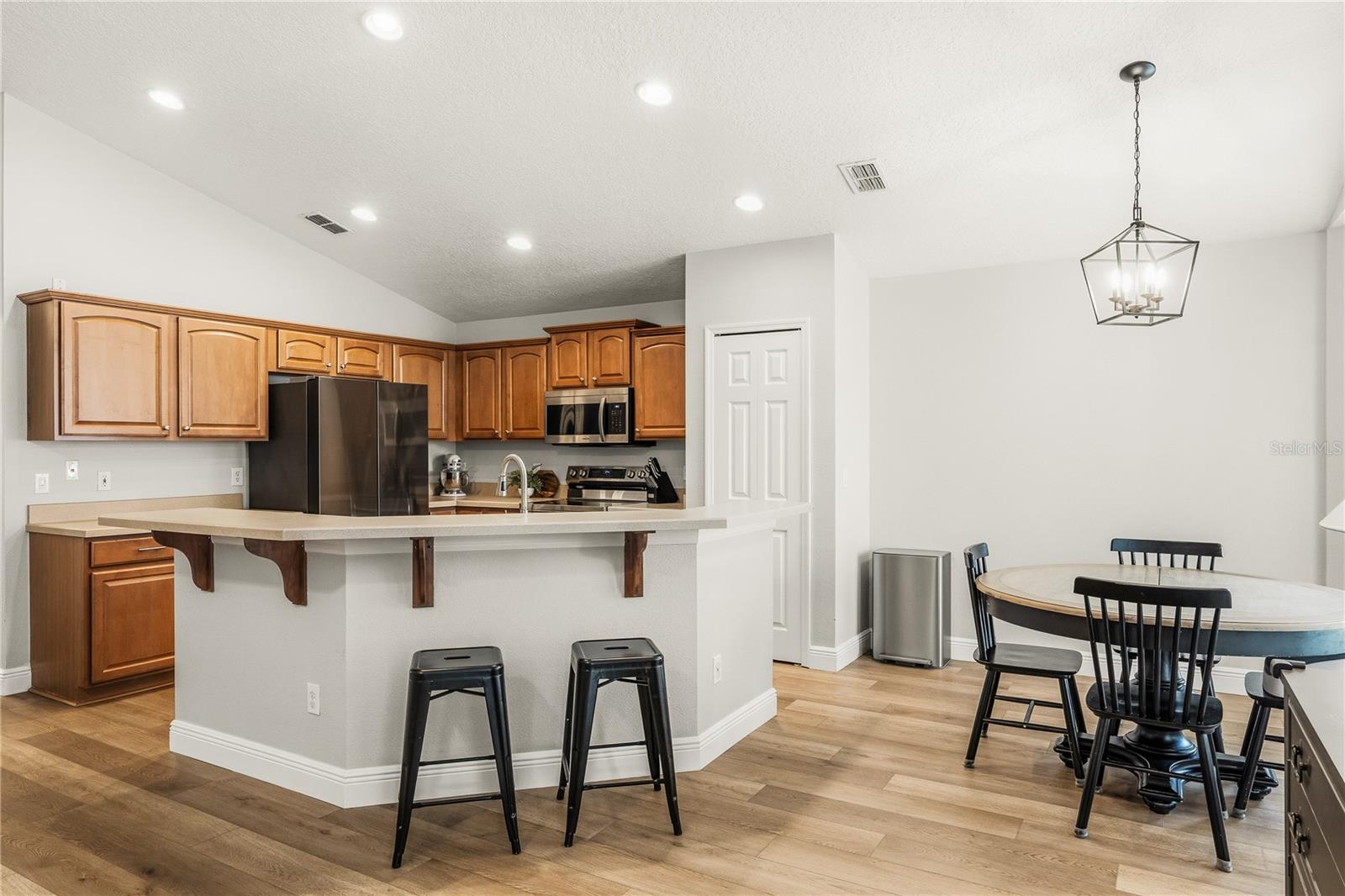 Image 10 of 42 For 107 Calabria Springs Cove