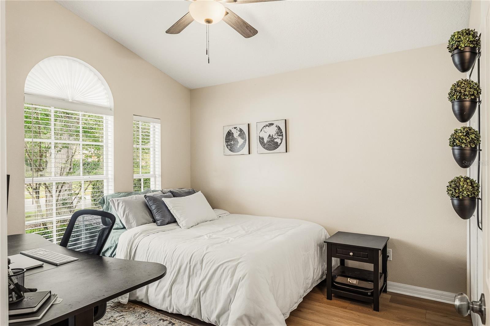 Image 15 of 42 For 107 Calabria Springs Cove