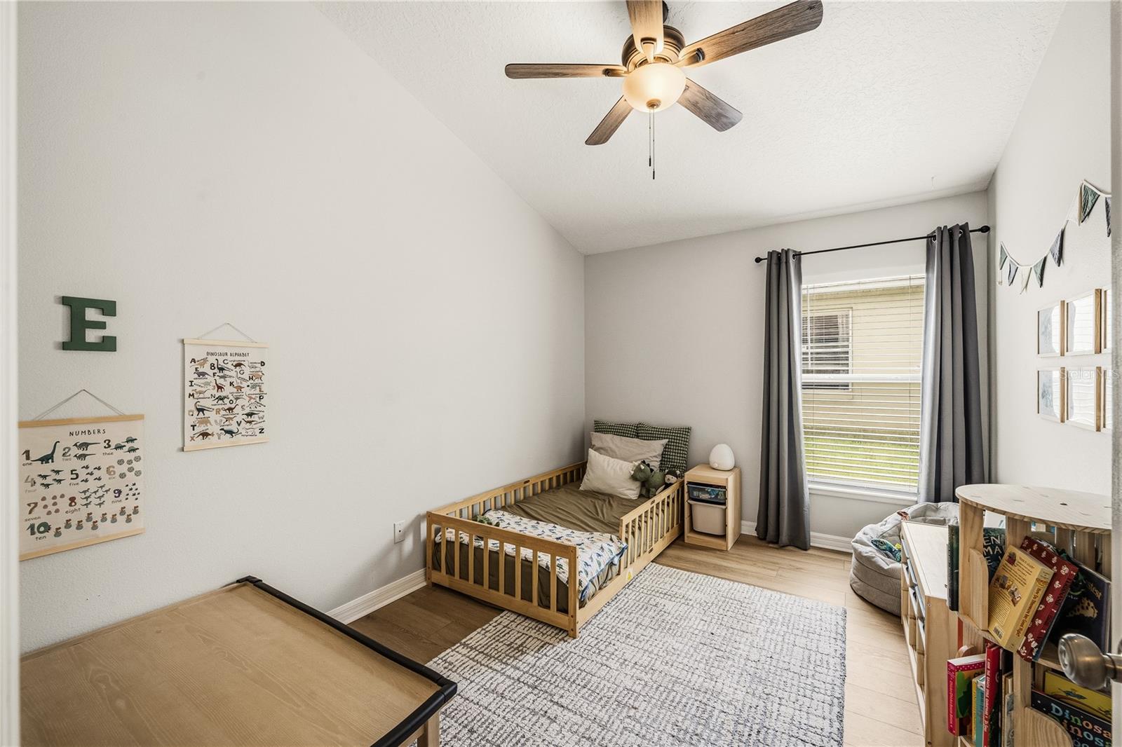 Image 20 of 42 For 107 Calabria Springs Cove