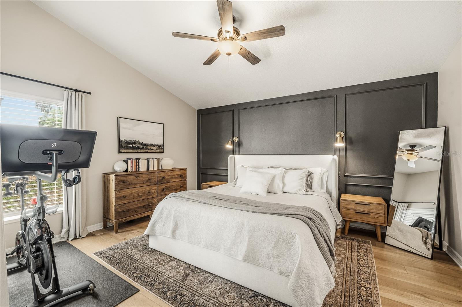 Image 23 of 42 For 107 Calabria Springs Cove