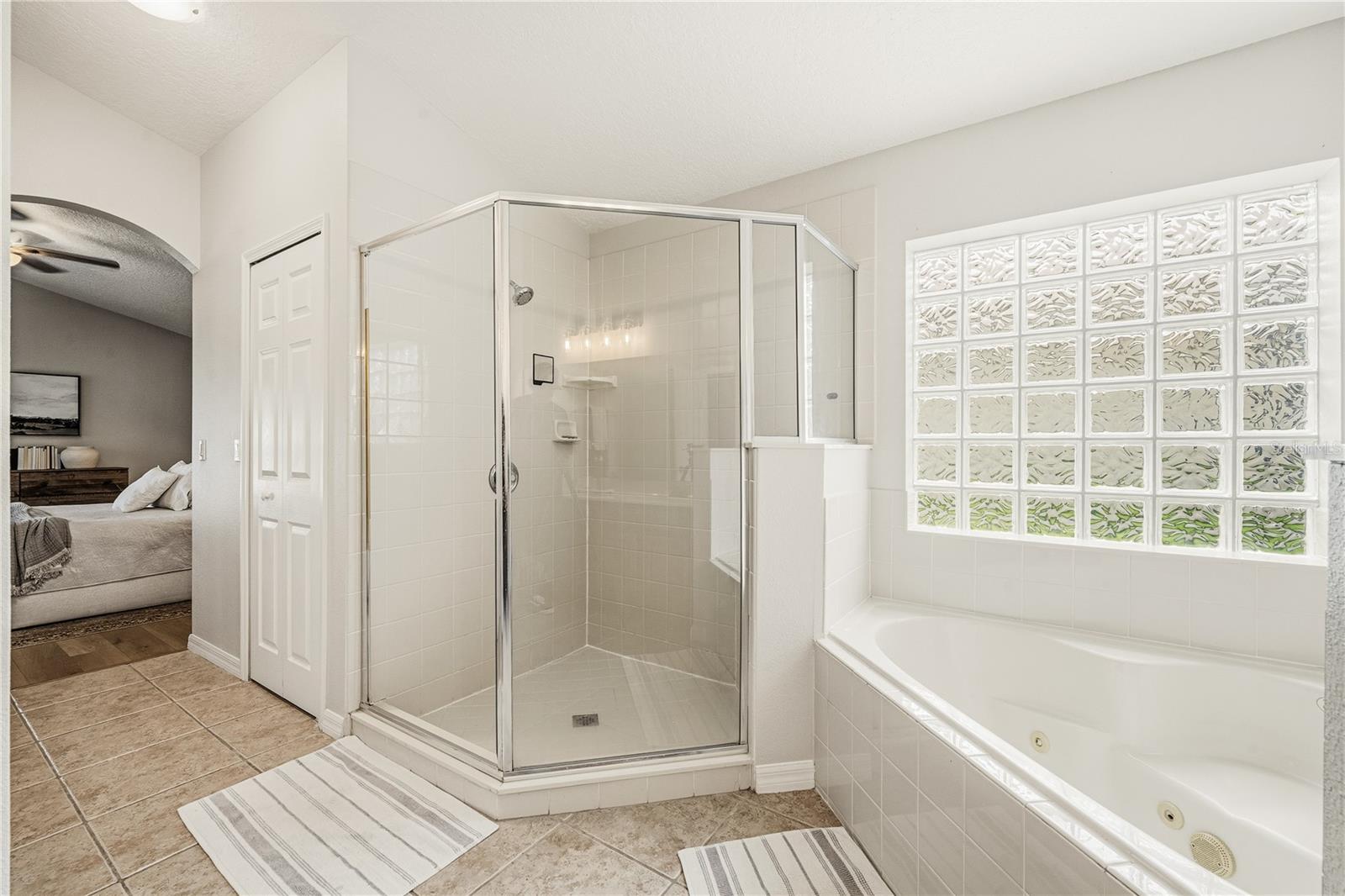 Image 26 of 42 For 107 Calabria Springs Cove