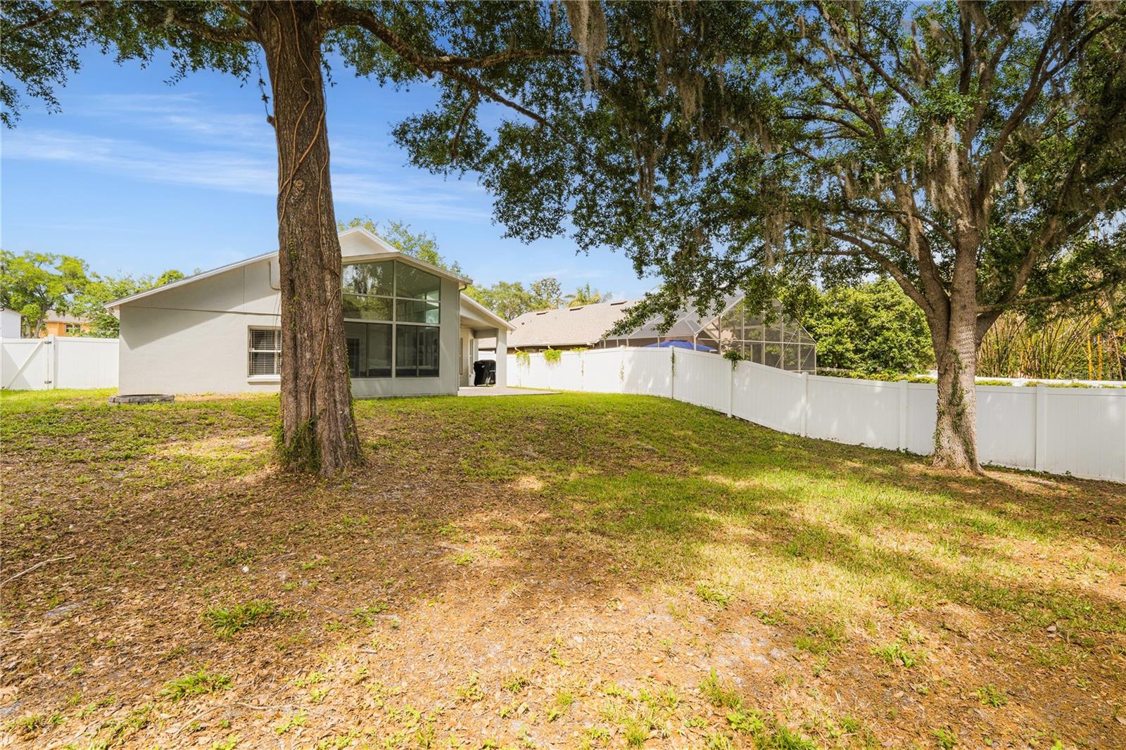 Image 36 of 42 For 107 Calabria Springs Cove