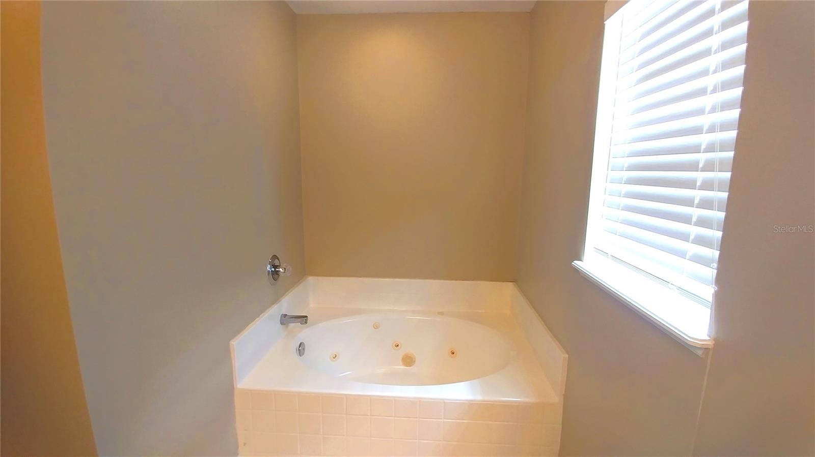 Image 12 of 13 For 14519 Lake Price Drive