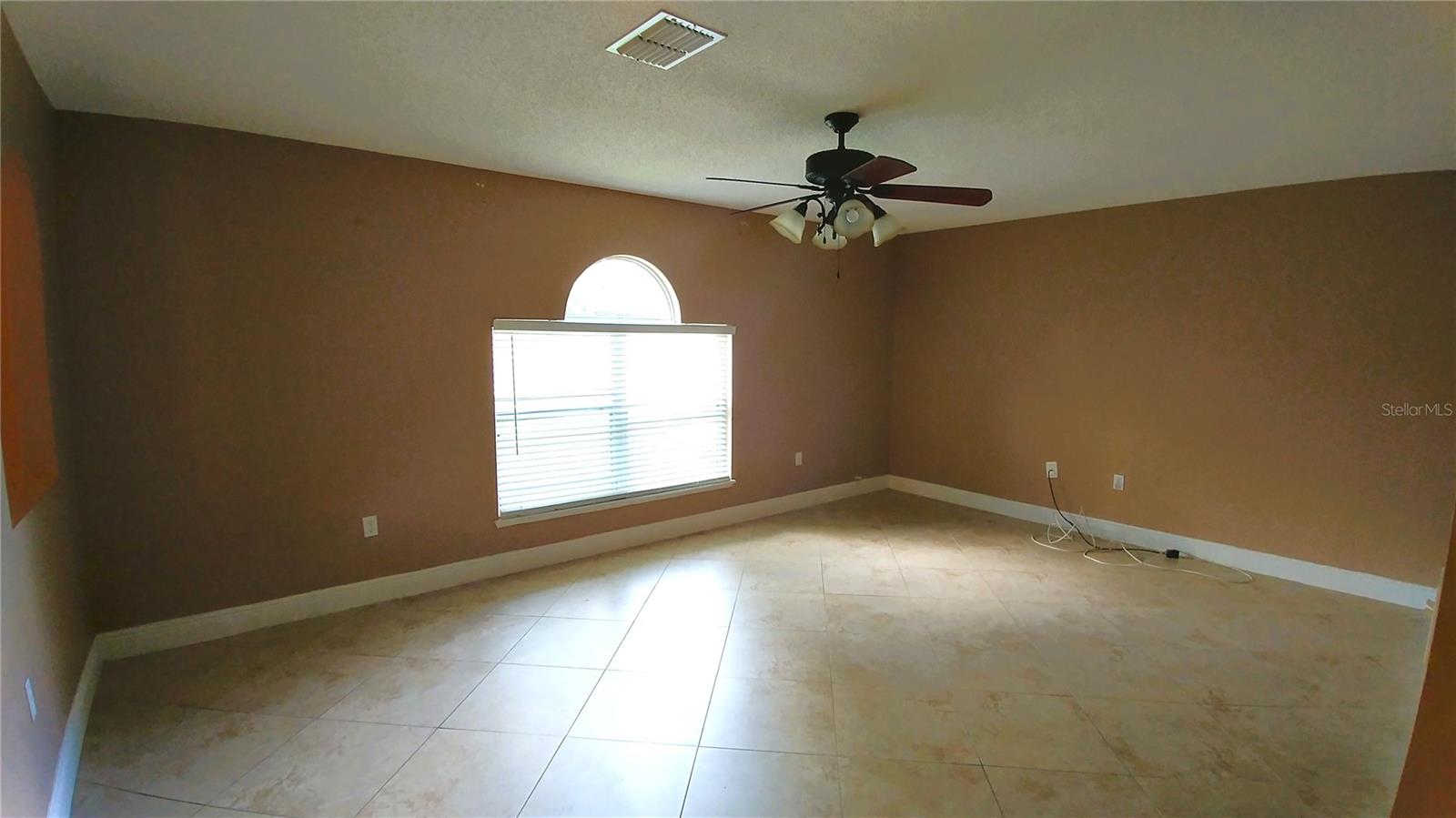 Image 5 of 13 For 14519 Lake Price Drive