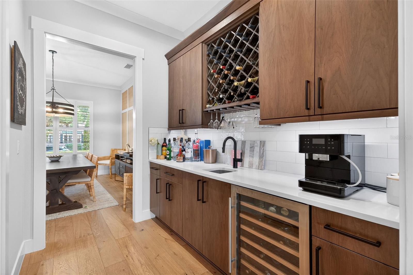 Image 16 of 61 For 427 Raehn Street