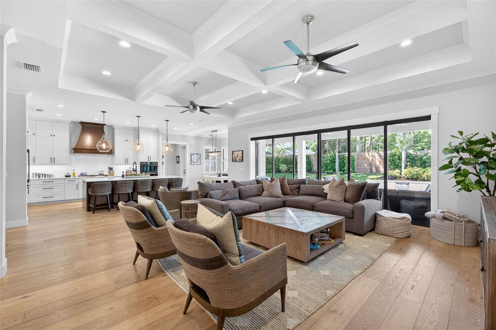 Image 18 of 61 For 427 Raehn Street