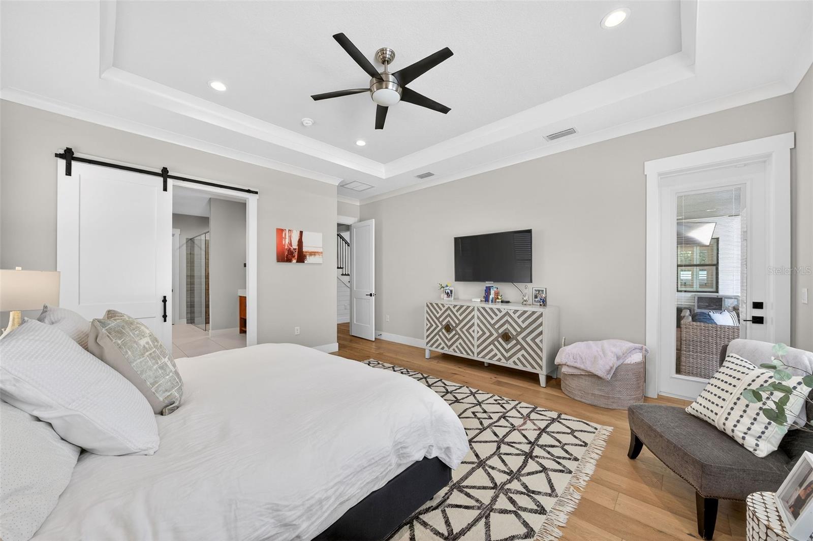 Image 24 of 61 For 427 Raehn Street