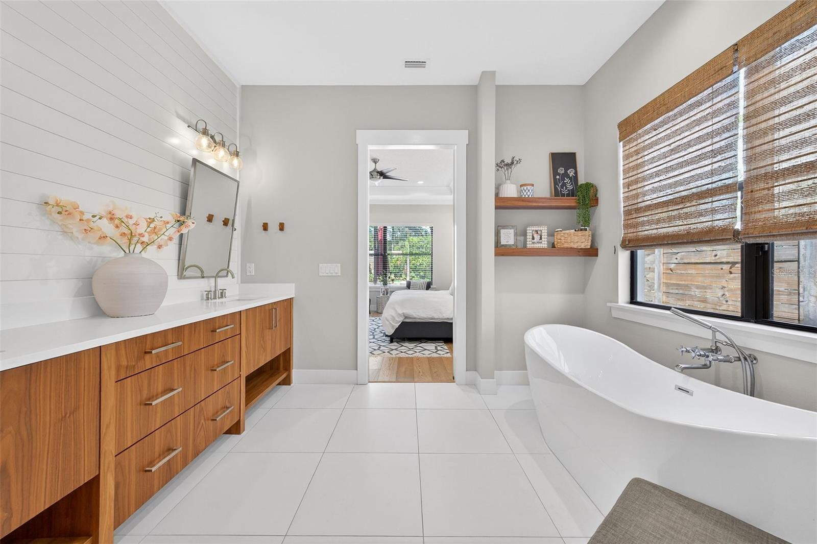 Image 27 of 61 For 427 Raehn Street