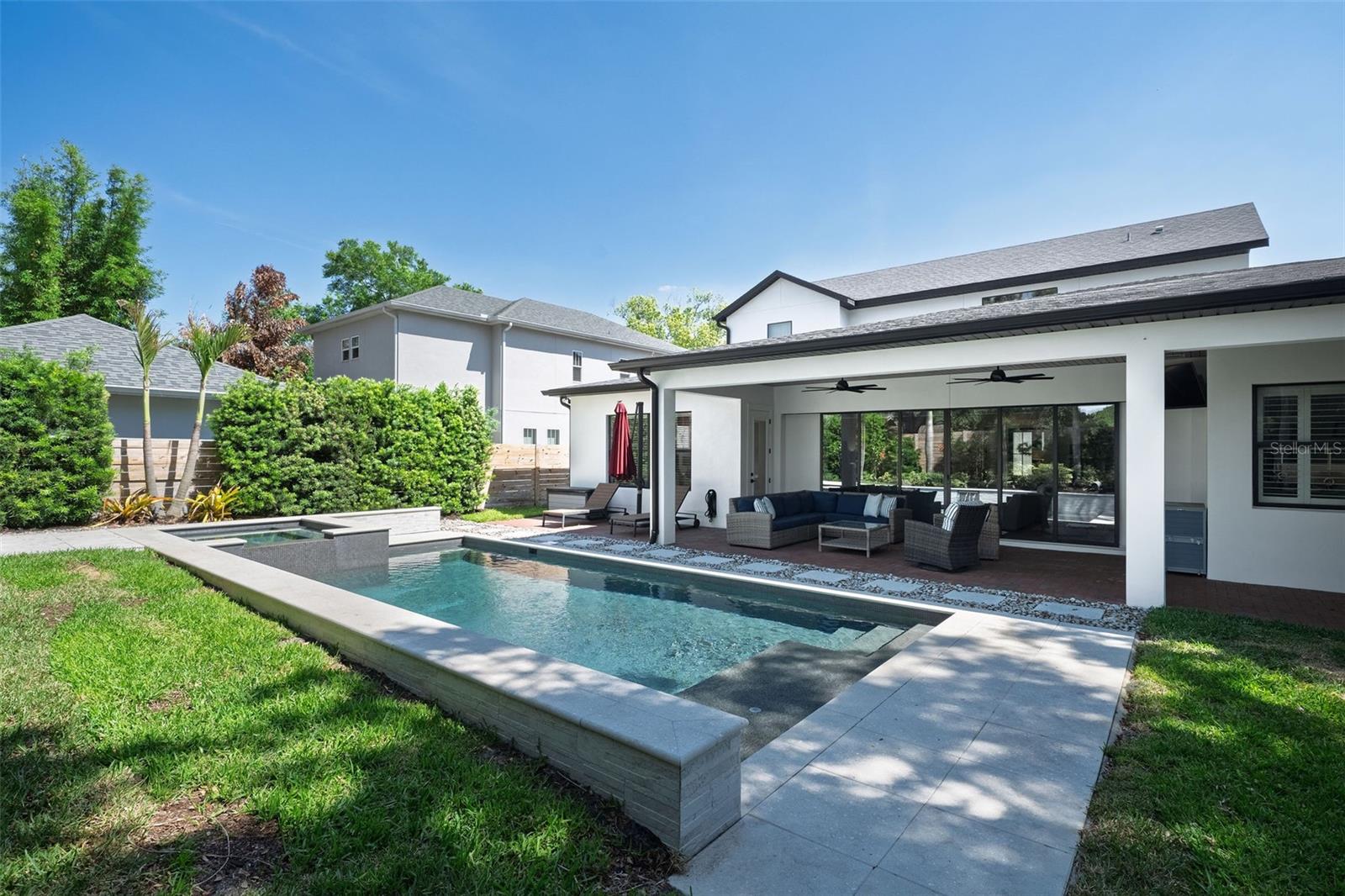 Image 31 of 61 For 427 Raehn Street