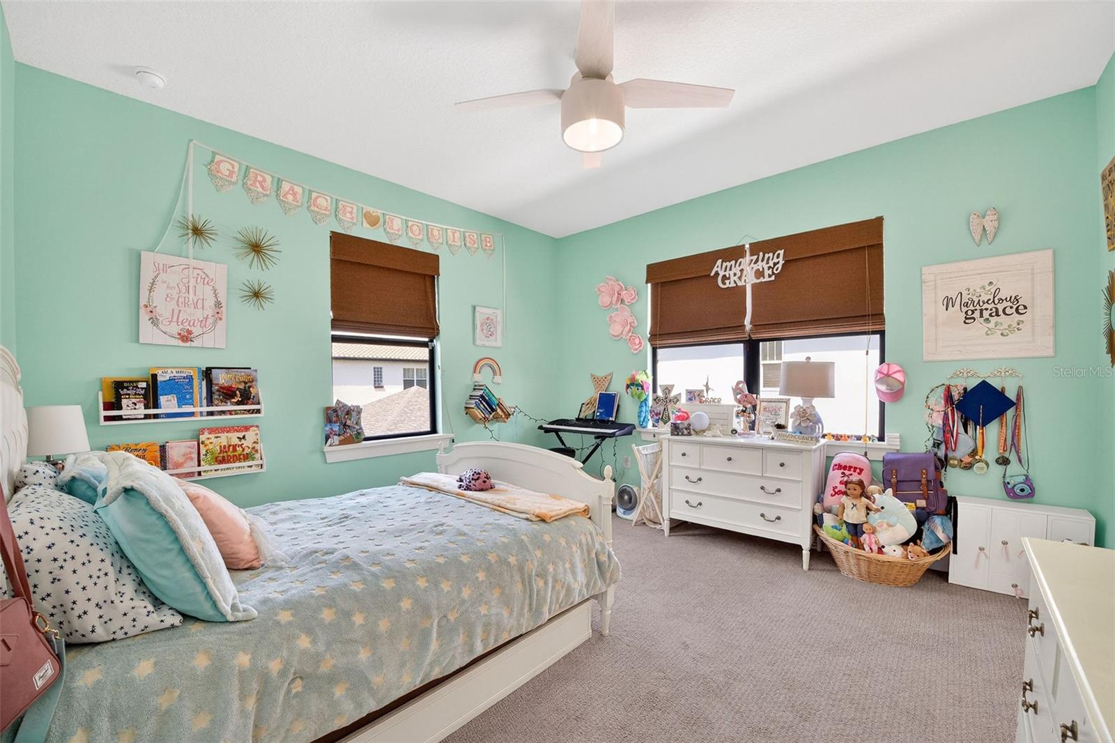 Image 35 of 61 For 427 Raehn Street