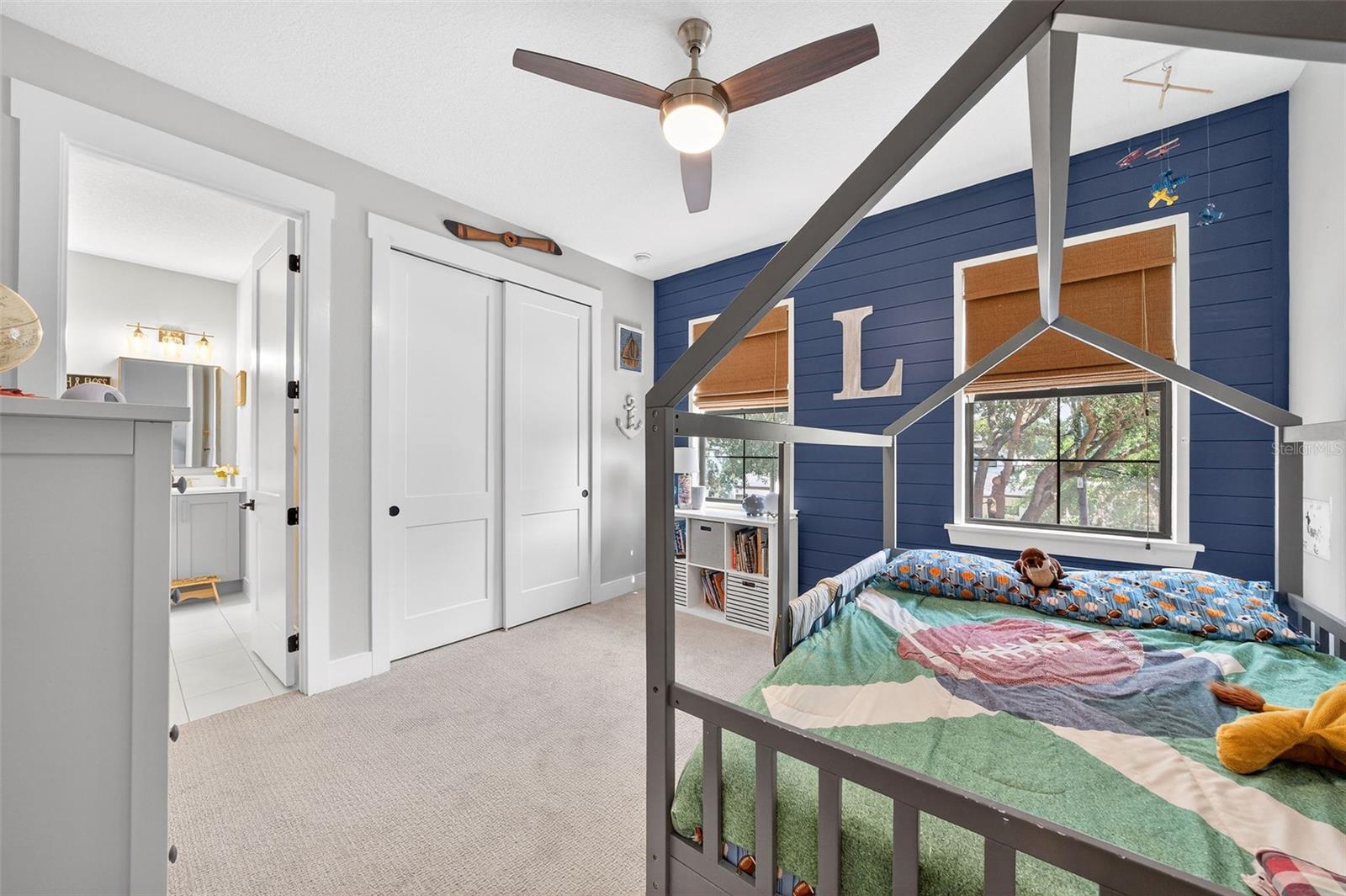 Image 37 of 61 For 427 Raehn Street